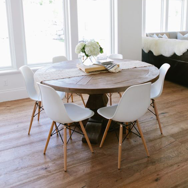 How To Style A Round Dining Table?