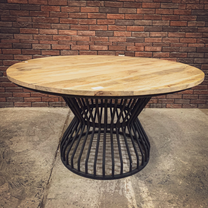 Is Mango Wood The Ideal Choice for Your Dining Table?